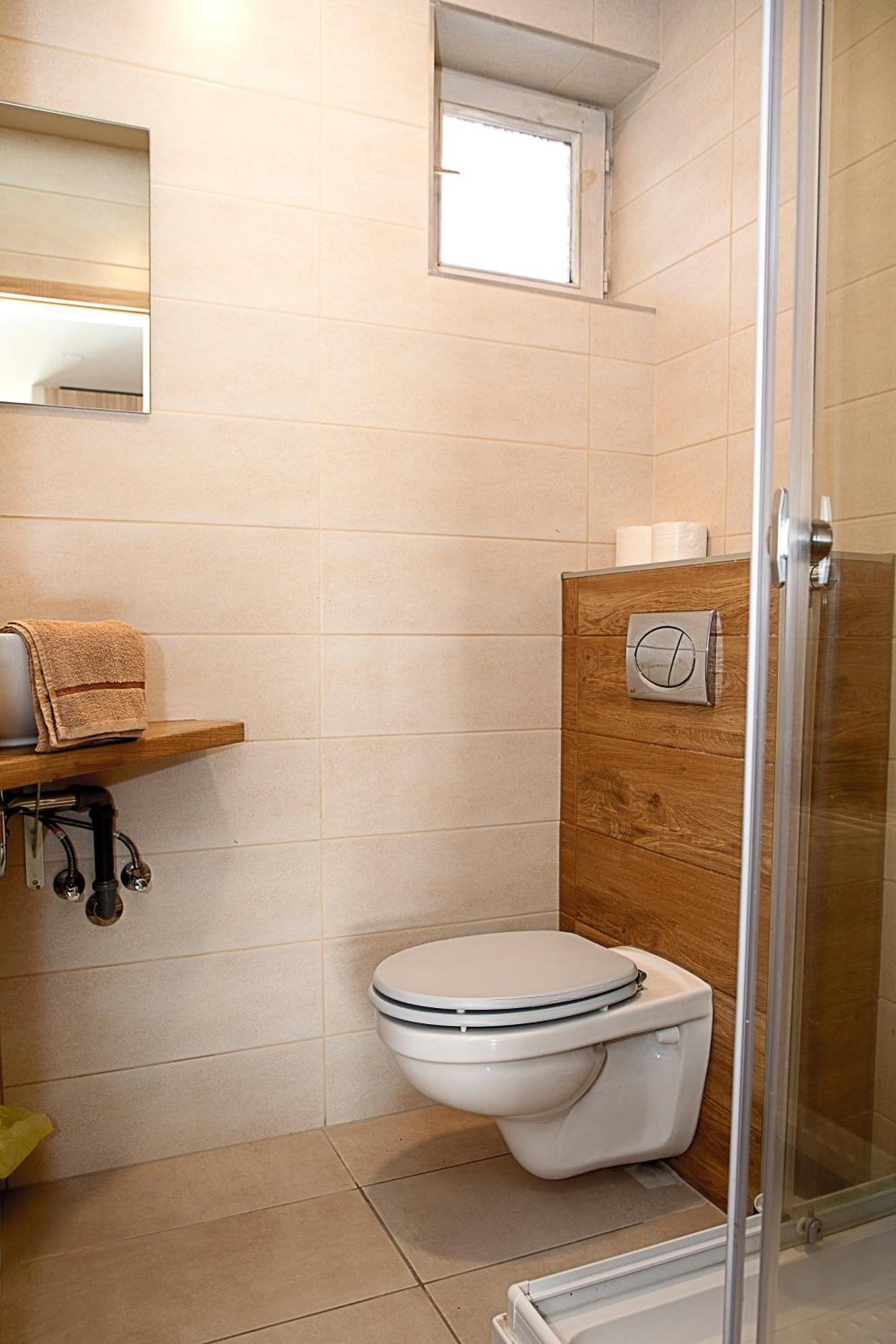 Lux Apartman Buek Esterno foto